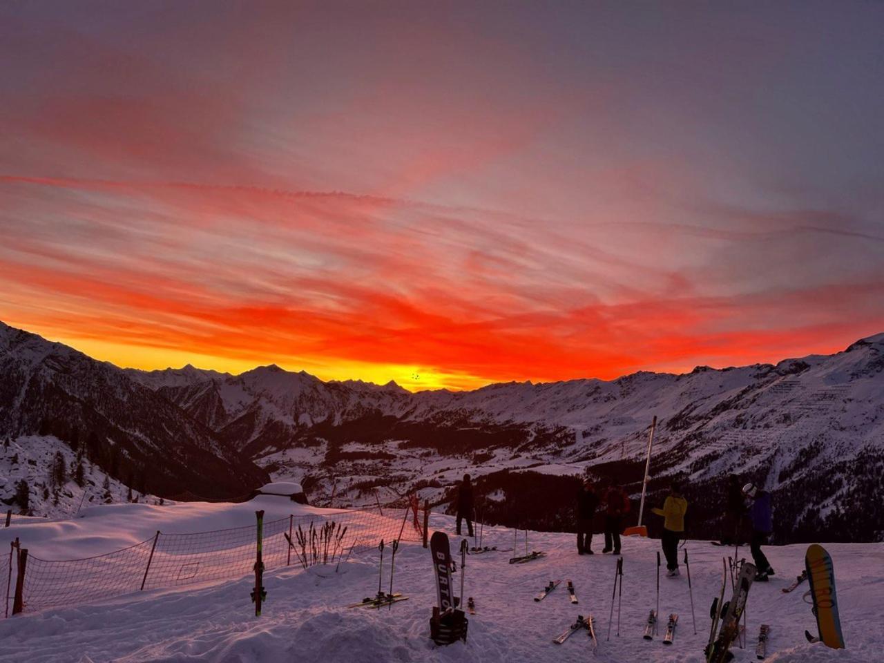 Rifugio Baita Belvedere Champoluc Eksteriør billede
