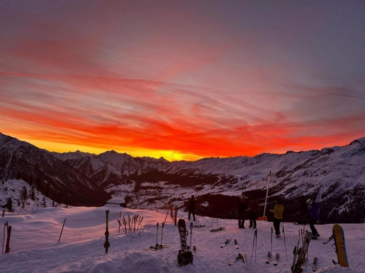Rifugio Baita Belvedere Champoluc Eksteriør billede